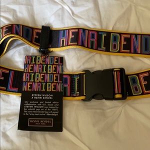 HENRI BENDEL LUGGAGE STRAP STEVEN WILSON